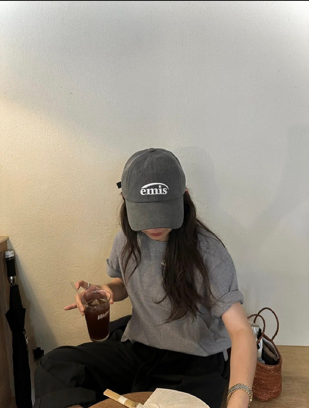 韩国 emis 棒球帽 字母刺绣 超级超级难买的炭灰色
