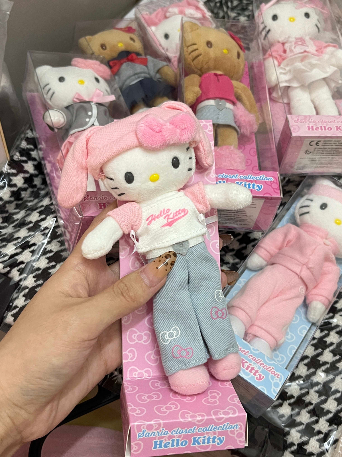 日本 百变 长腿 凯蒂猫 挂件 牛仔裤